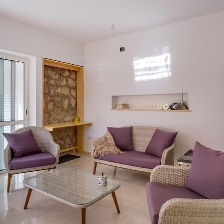 Elegant Apartment Iris Mali Losinj Exterior photo