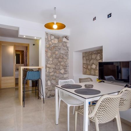 Elegant Apartment Iris Mali Losinj Exterior photo
