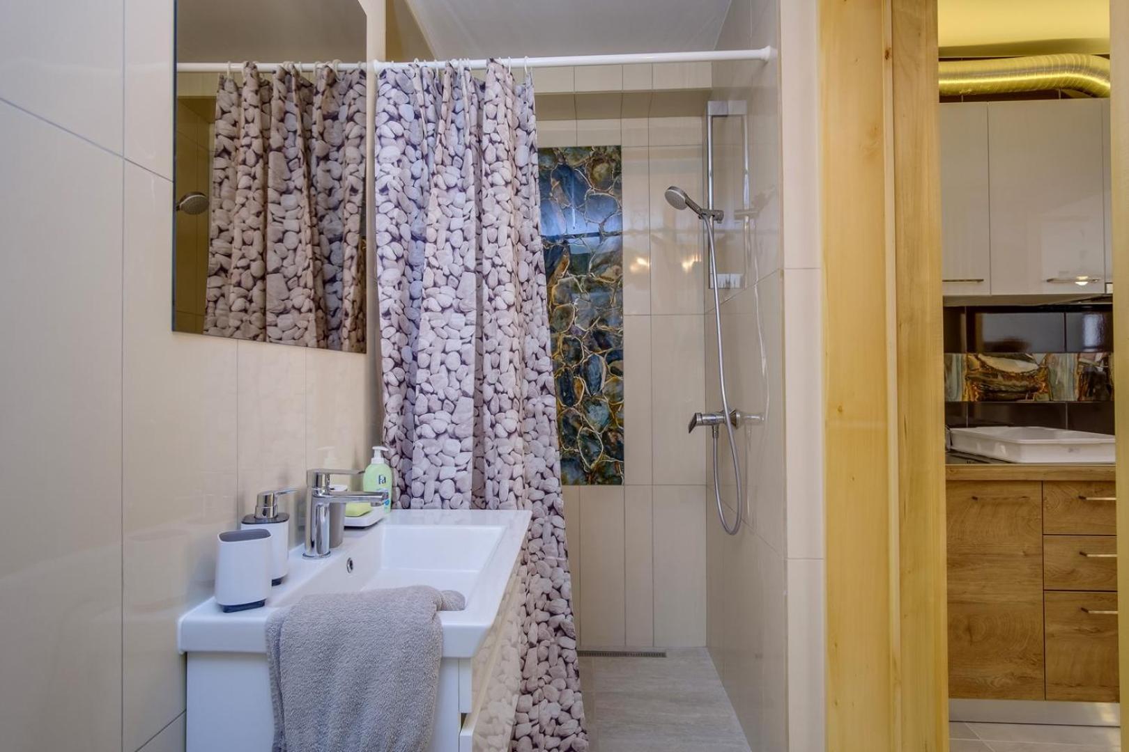 Elegant Apartment Iris Mali Losinj Exterior photo